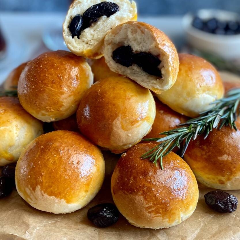 Zeytinli Sosyete Poğaçası