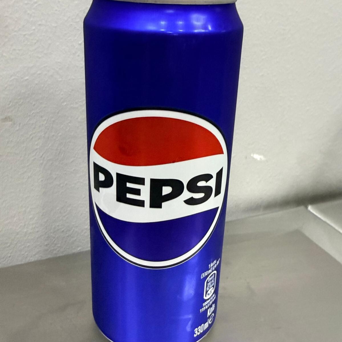 Pepsi (330 ml)