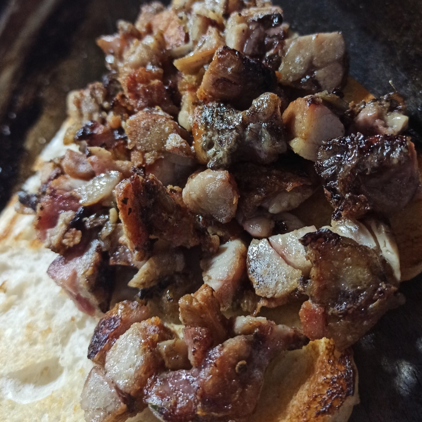 Atom Kokoreç tüm ekmek