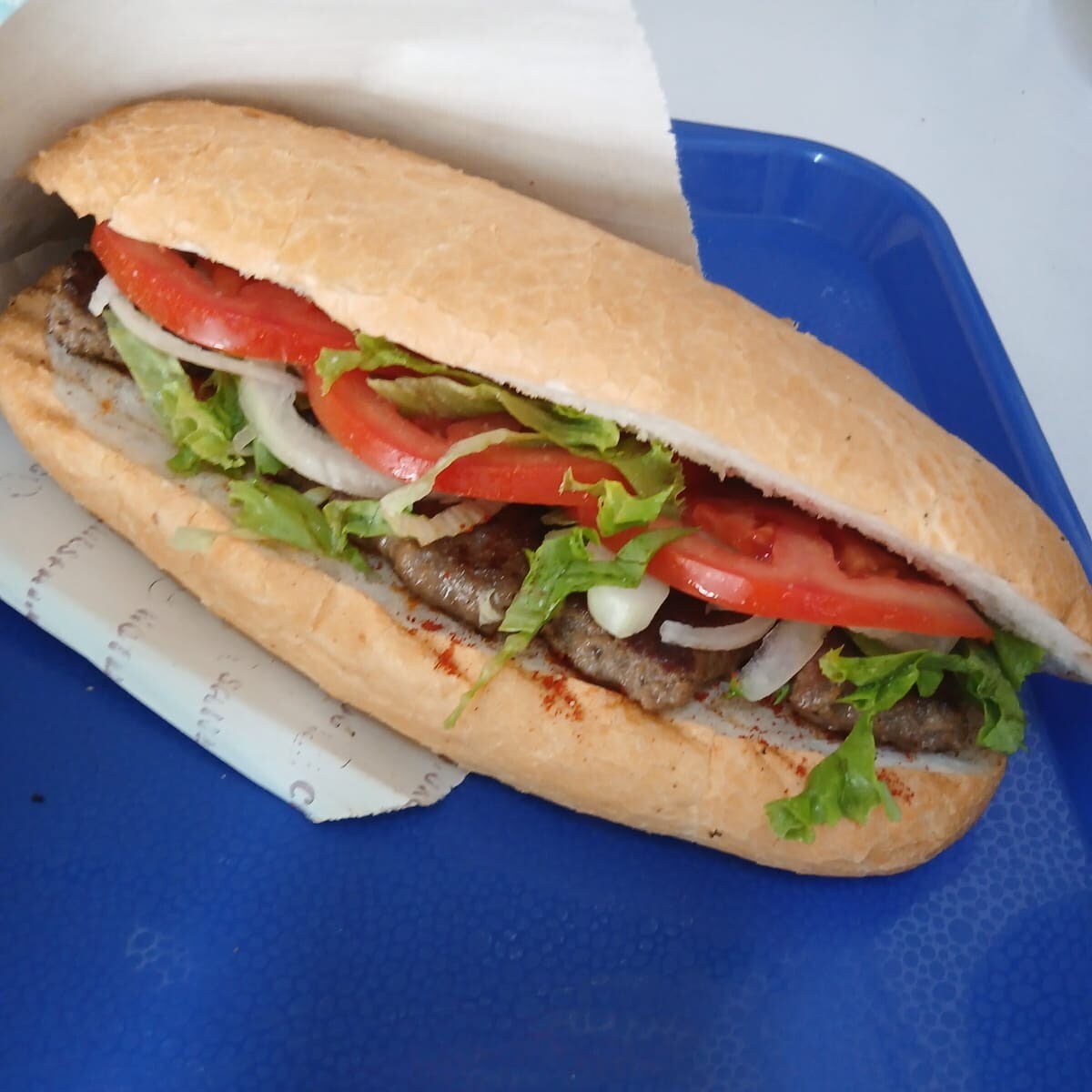 Yarım Ekmek Arası Izgara Köfte