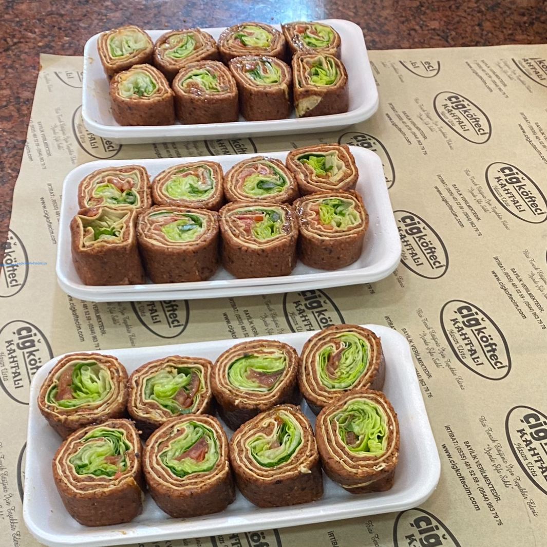 Özel Kahta Roll (sushi) + coco cola ile