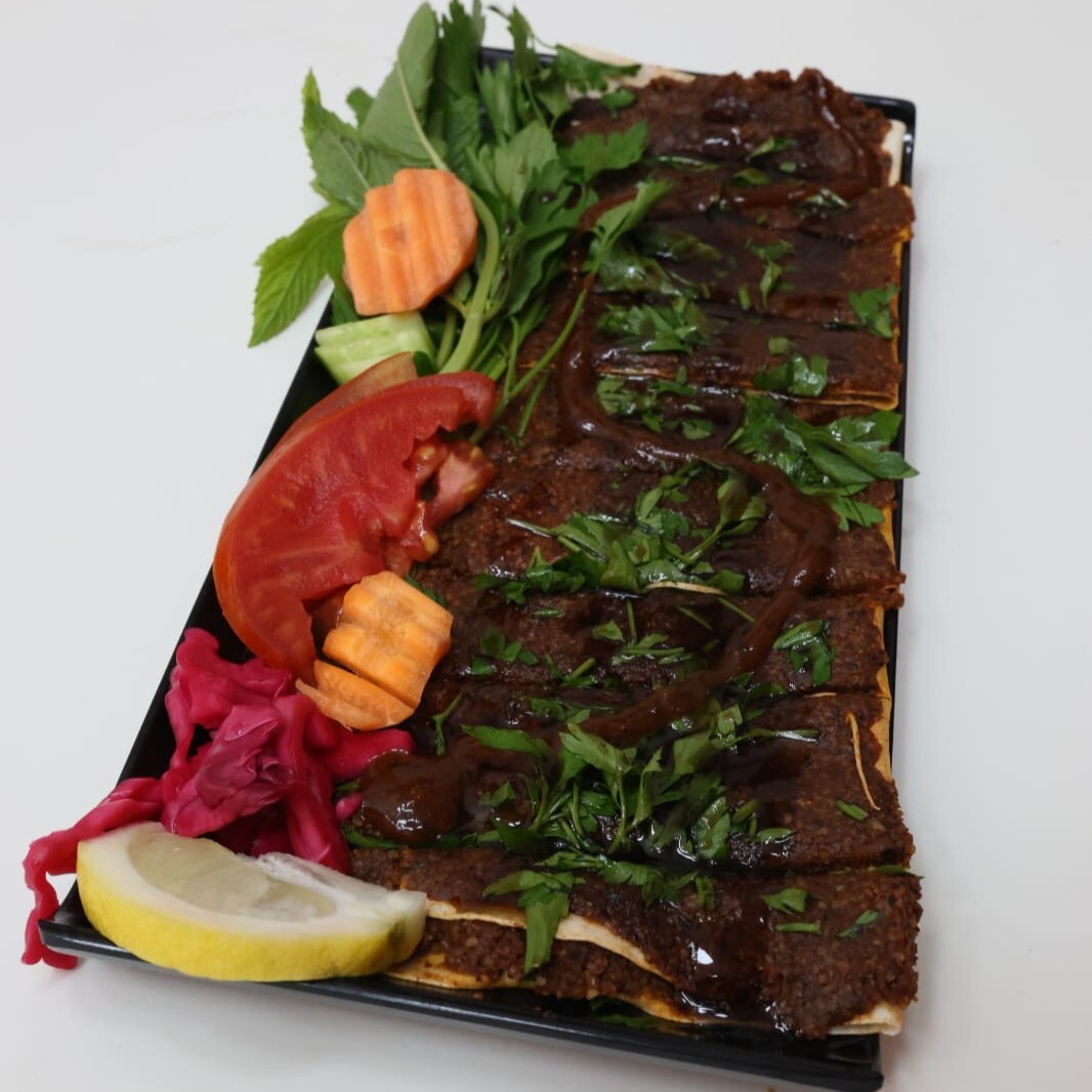 Katmer Çiğ Köfte