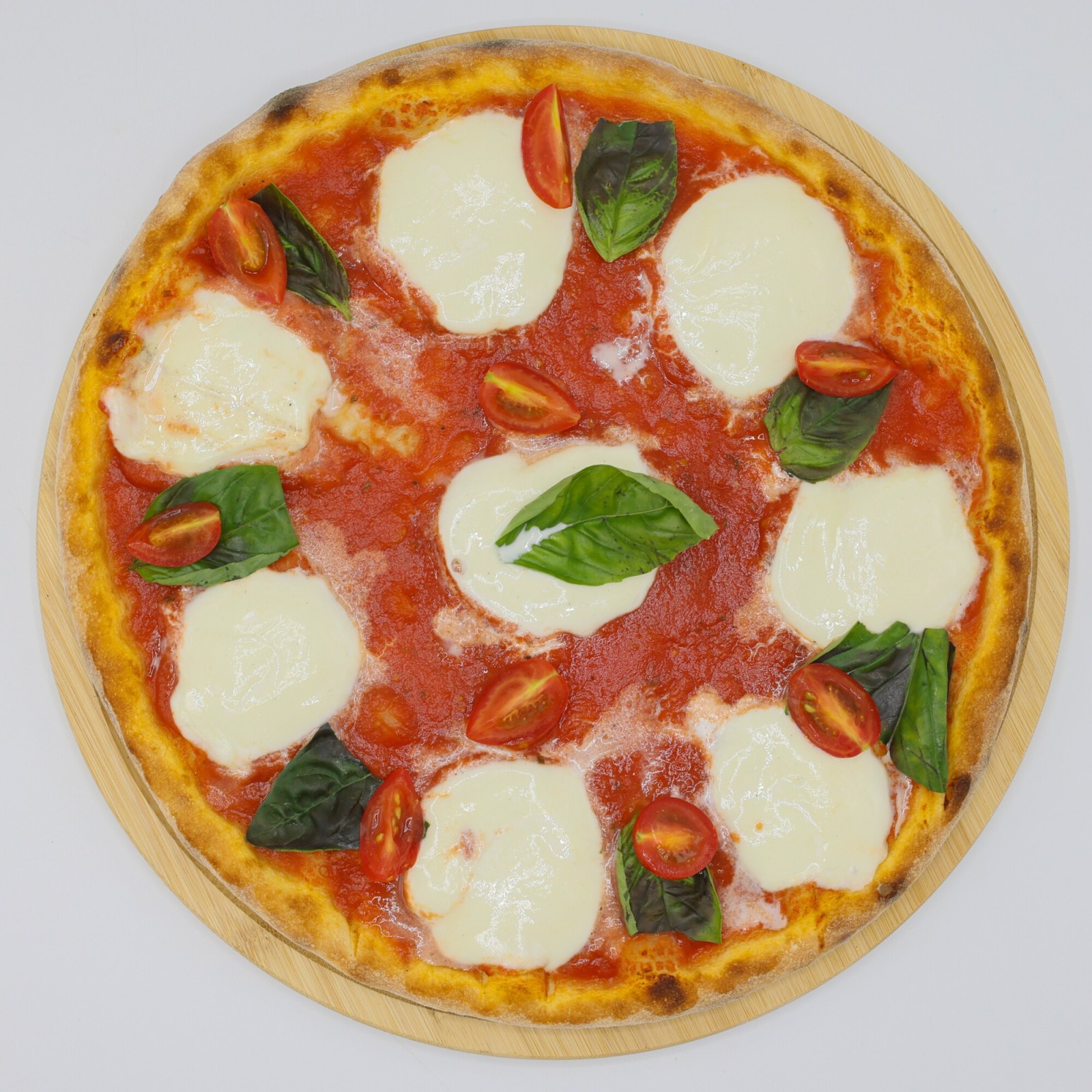 Buffalo Margherita Pizza (32 cm.)