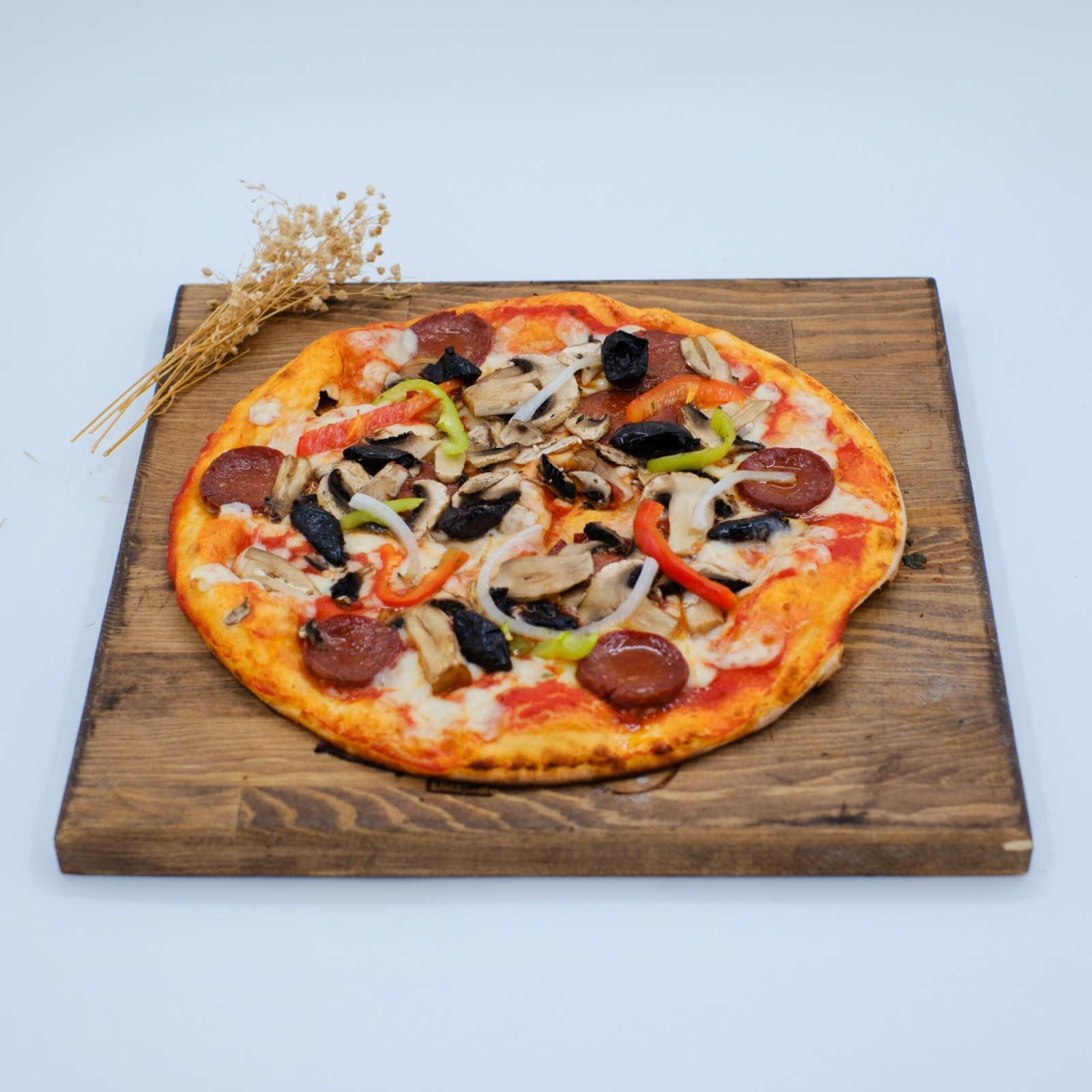 Parmesan Napoli Pizza (26 cm.)
