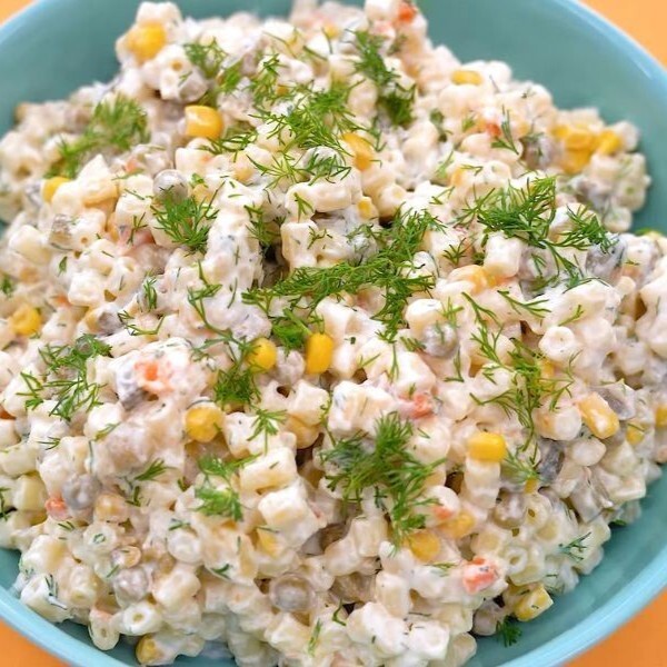 Makarna Salatası