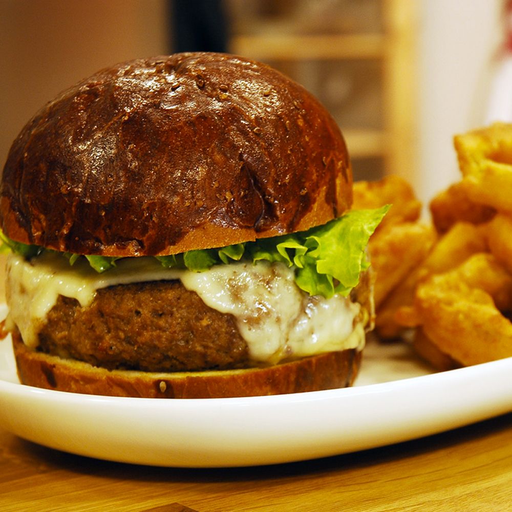 Cheddar Dolgulu Hamburger Menü