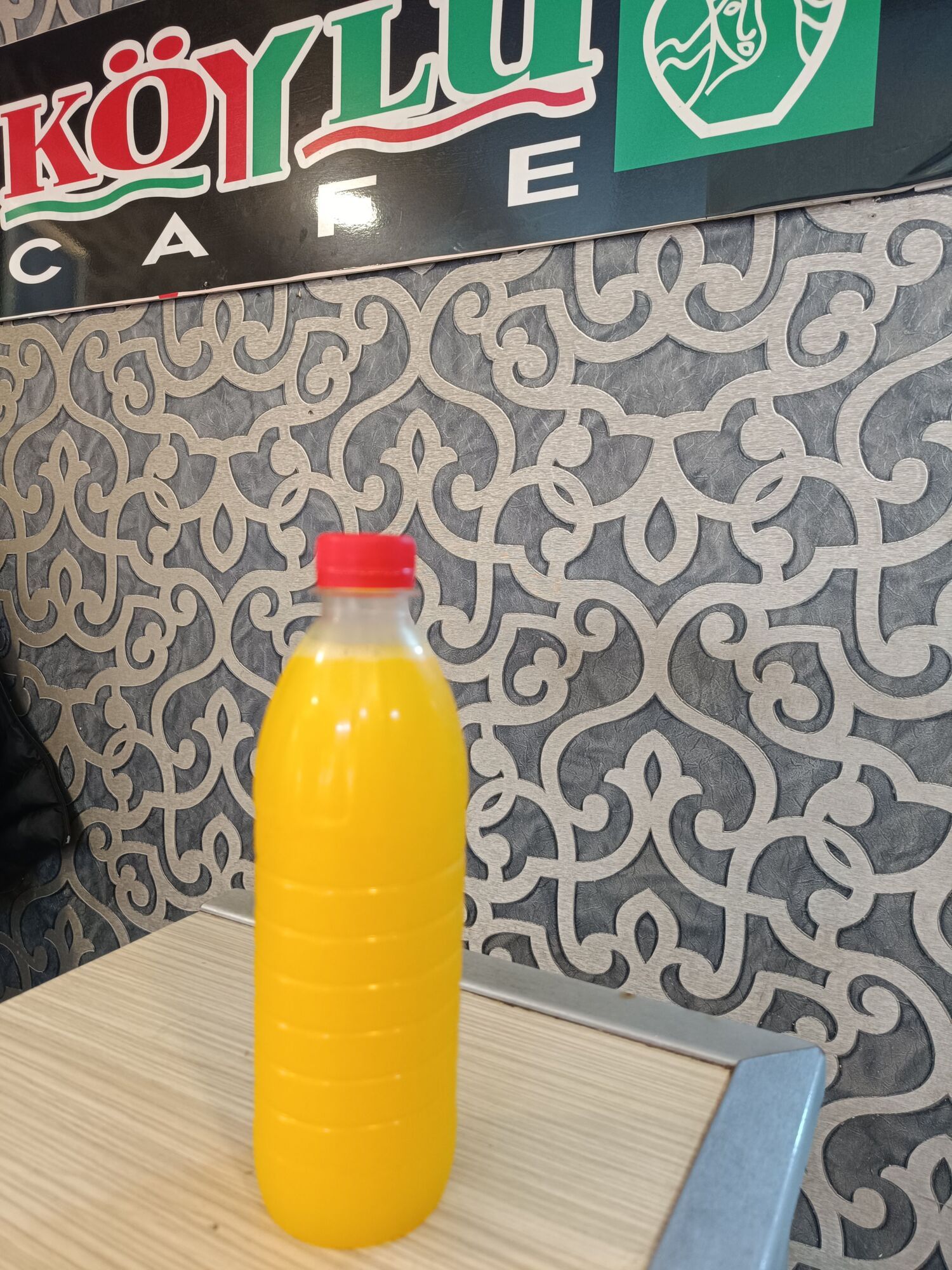 Taze Sıkılmış Portakal Suyu (25 cl.)