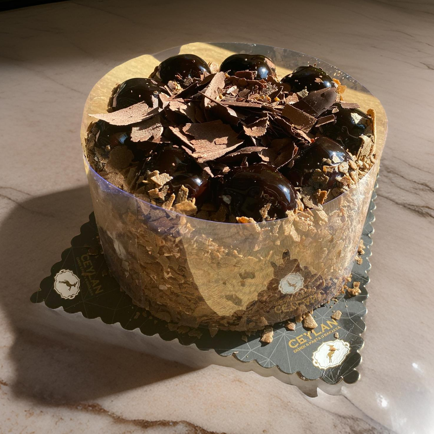 Profiterollü Pasta
