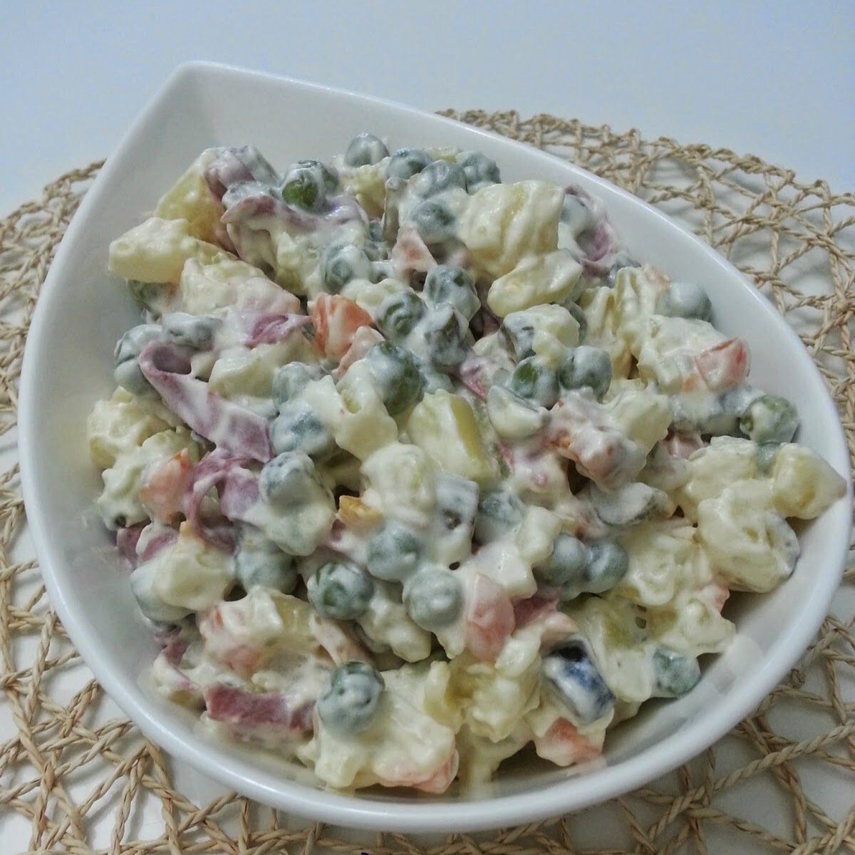 Makarna Salatası