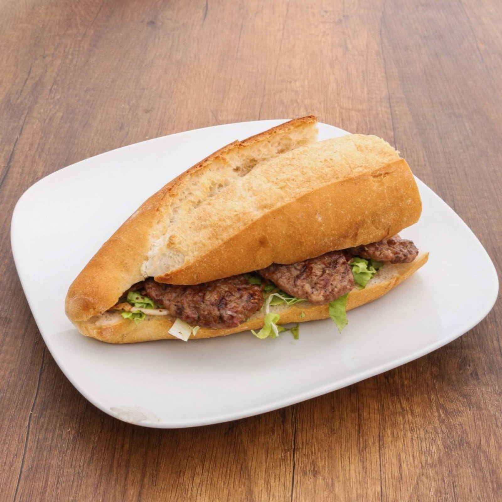 Üç Çeyrek Ekmek Arası Kofte