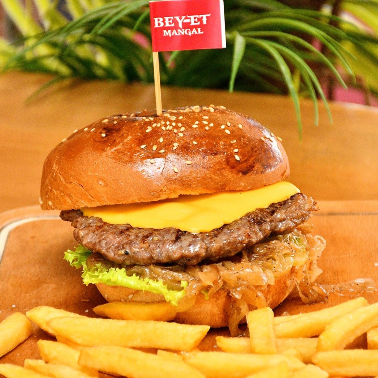 Bey Burger Karamelize Soğanlı (200 gr.)