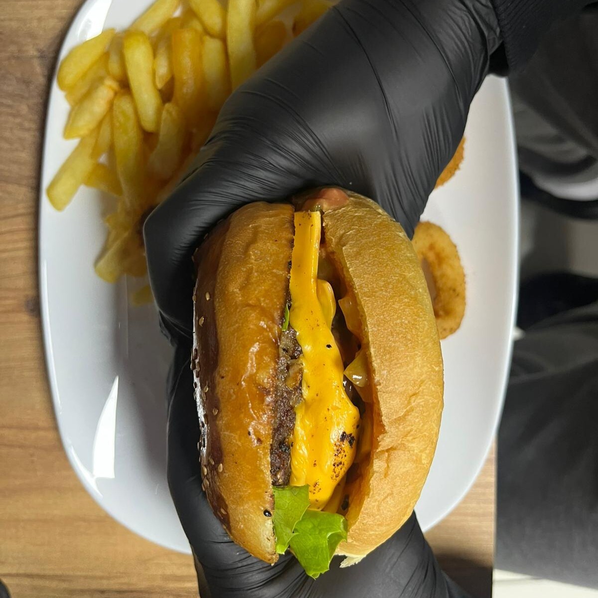 Cheese Burger& Patates Kızartması