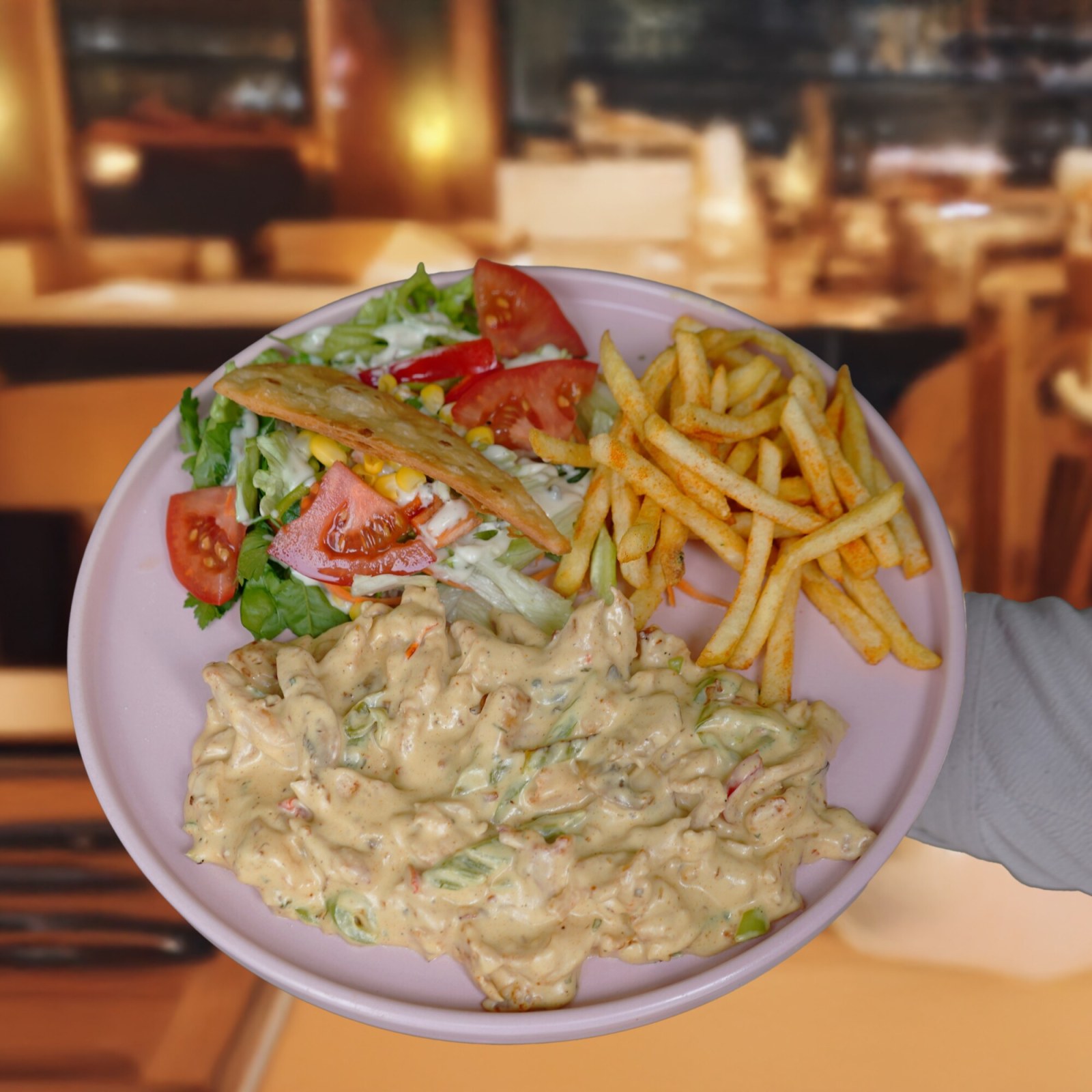 Cafe De Paris Soslu Tavuk + Salata + Patates