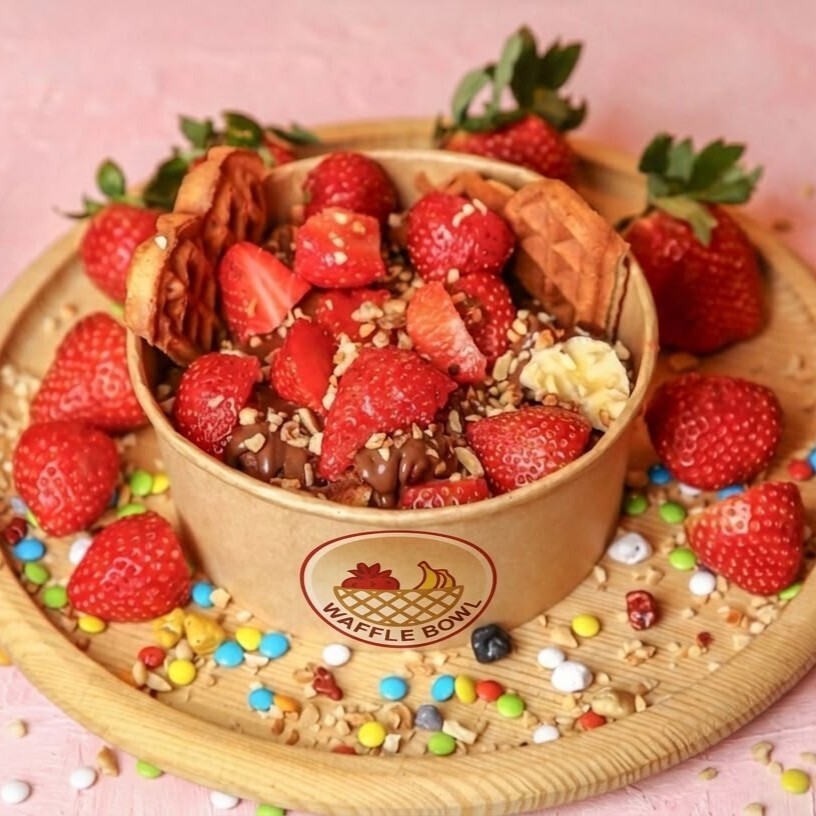 Bol Çilekli Bowl