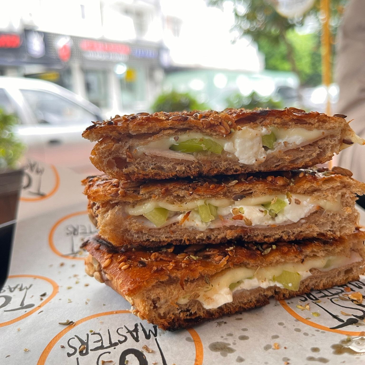 Beyaz Peynirli Tost