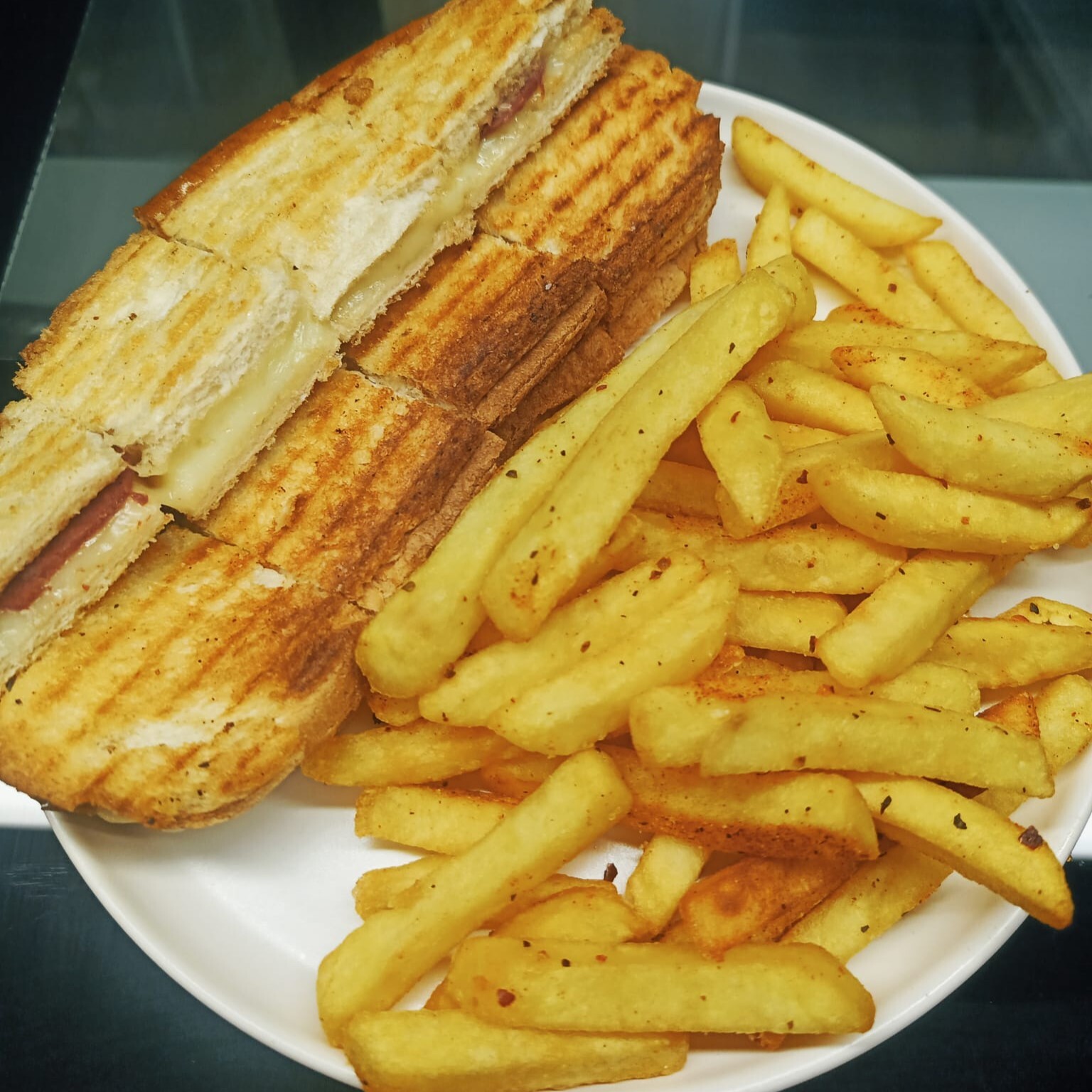 Sebzeli Sanayi Tost