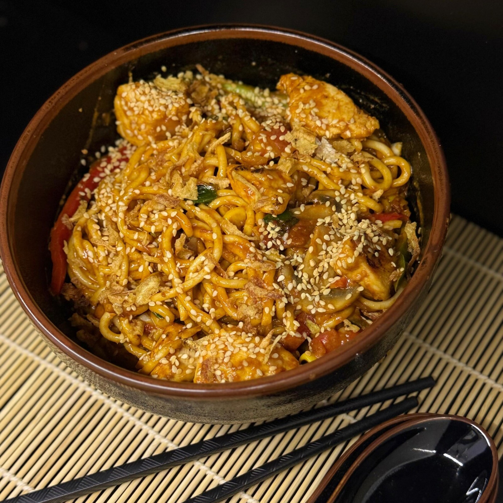 Paprika Tavuklu Noodle + 330 Ml. Coca Cola