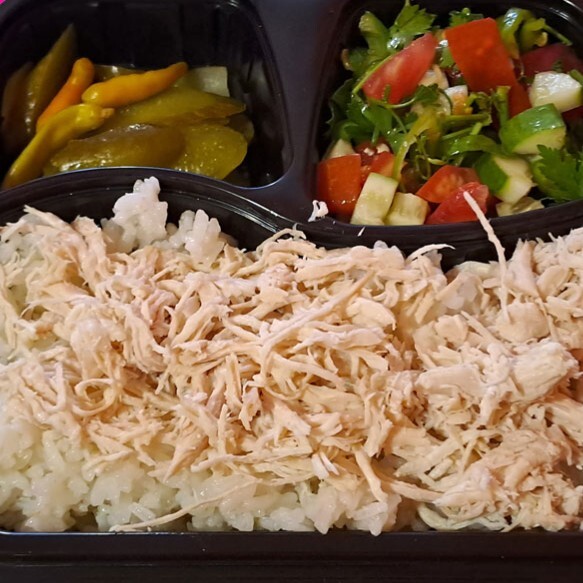 Tereyağlı Tavuklu Pilav + Salata + Ayran (1.5 Porsiyon)