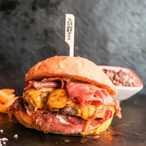 M&C Burger