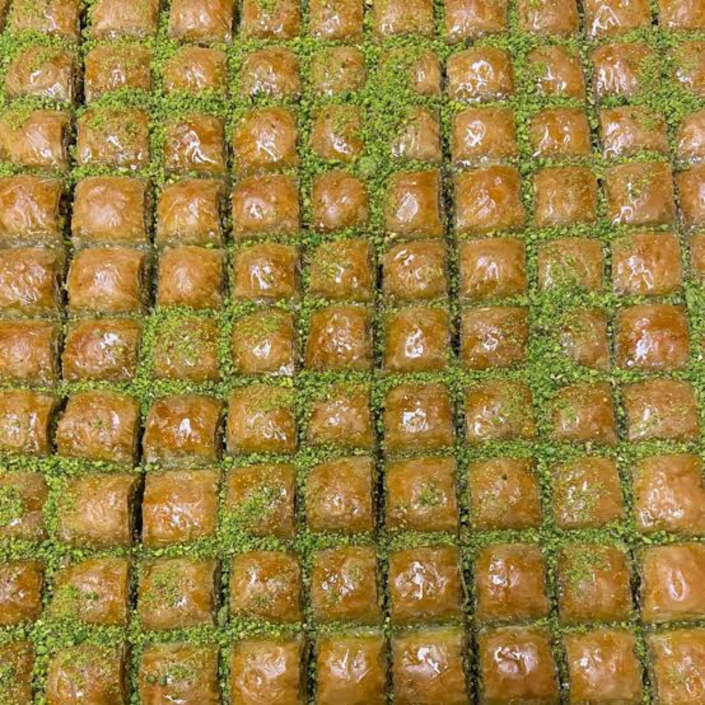 Fıstıklı Özel Tatlı (1000 gr)