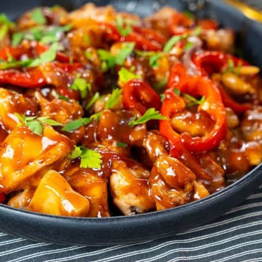 Barbekü Tavuklu Makarna