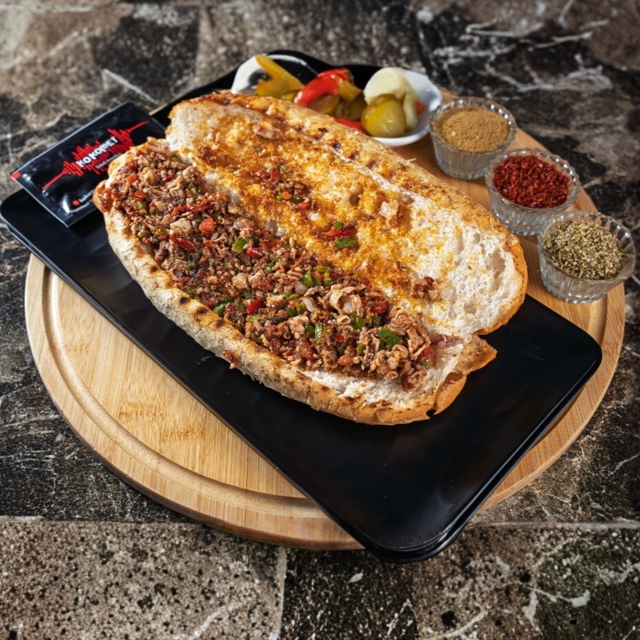 Sebzeli Kokoreç Ekmek
