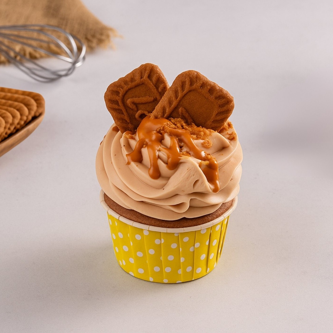 Lotuslu Cupcake