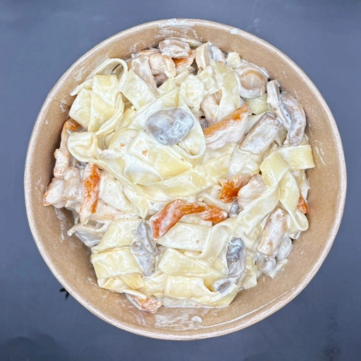 Kremalı Mantarlı Tavuklu Fettuccine