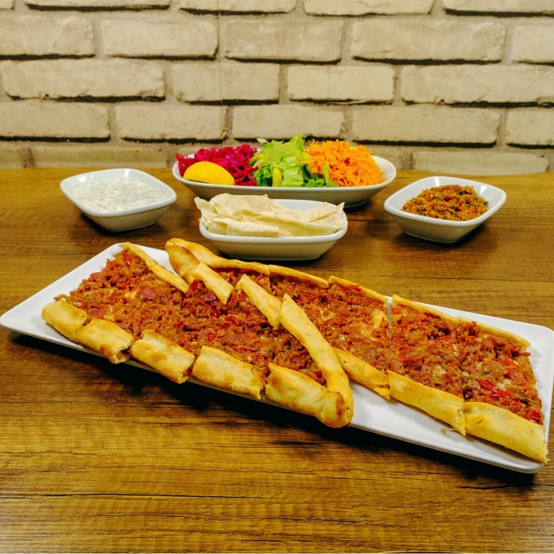 Kıymalı Pide