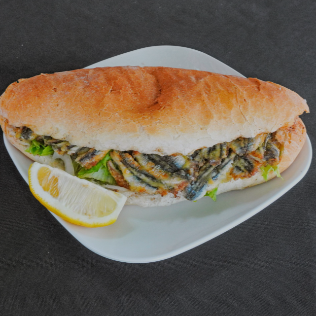 Ekmek Arası Kılçıksız Hamsi