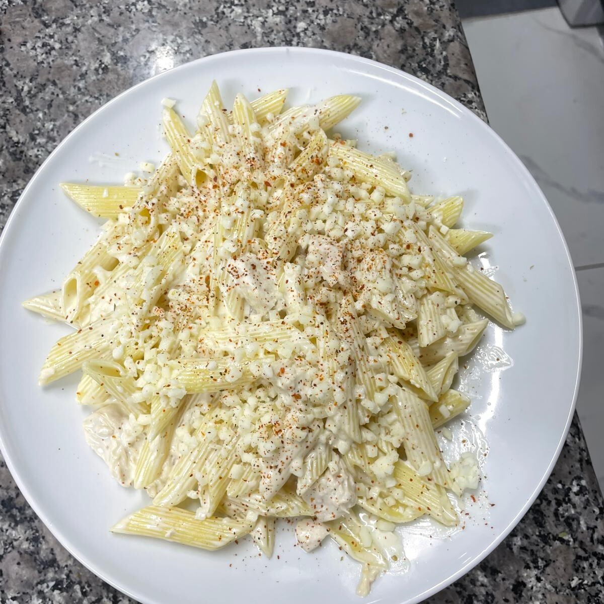 Kremalı Tavuklu Makarna
