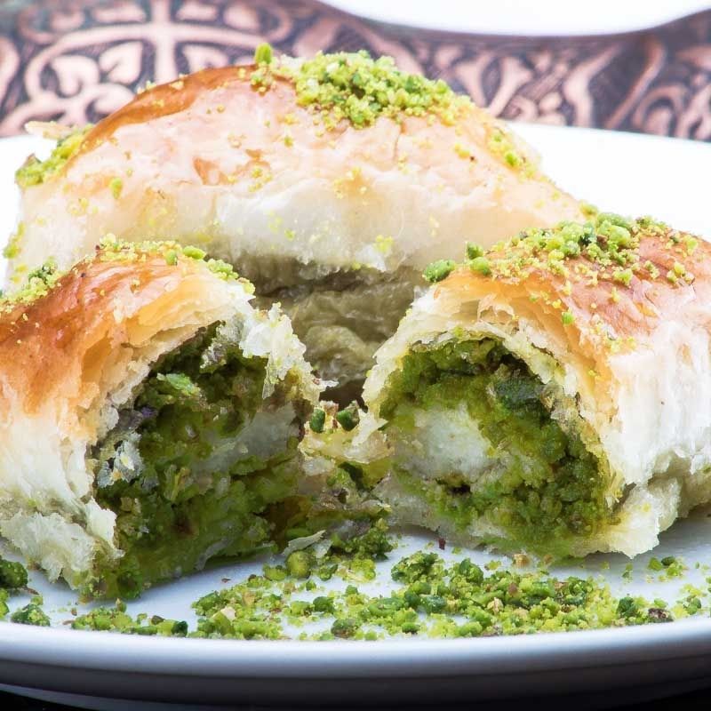 Kaymaklı Fıstıklı Şöbiyet (1 kg.)
