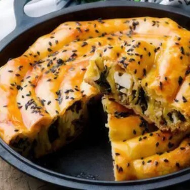 Ispanaklı Peynirli Börek (2 Adet)