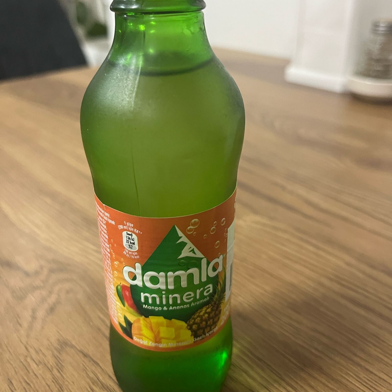 Mango & Ananas Soda