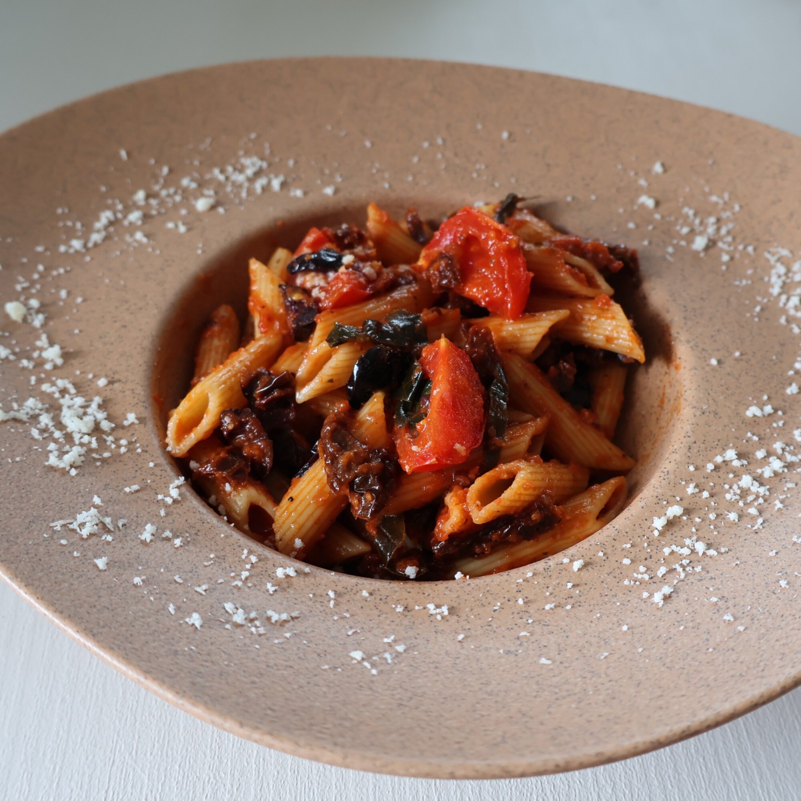 Arrabbiata Soslu (Acılı)