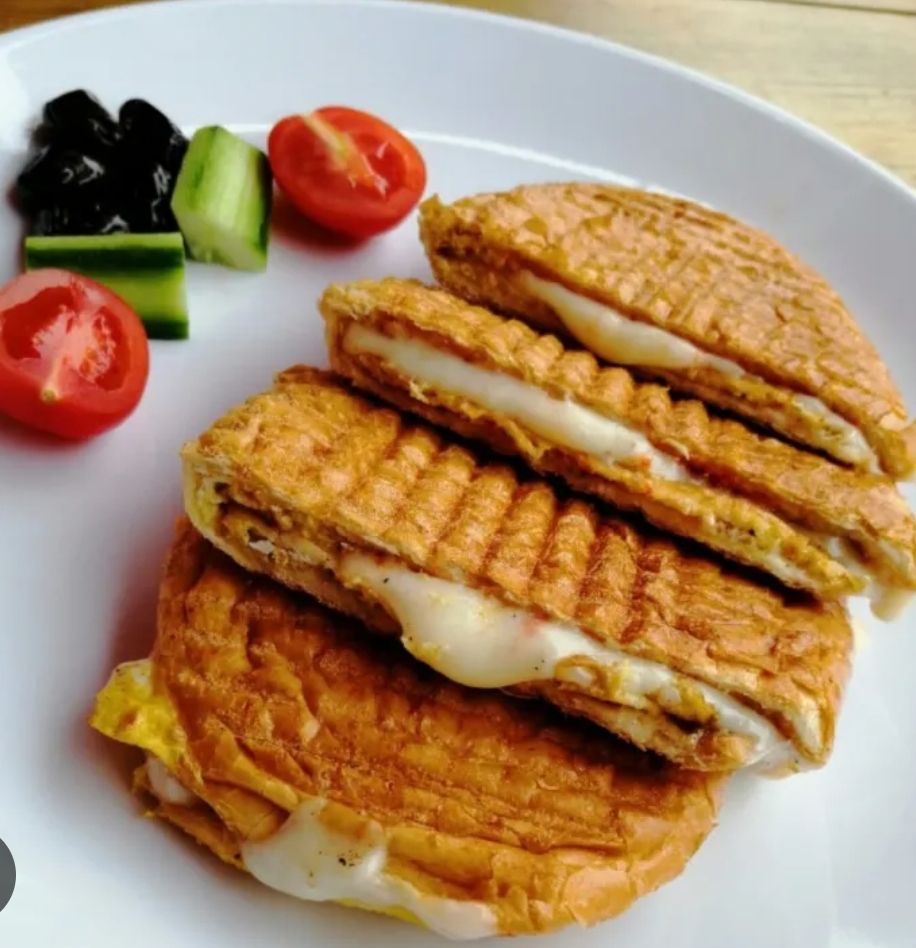 Yumurtalı Karışık Tost