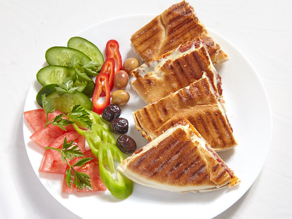 Kaşarlı Bazlama Tost