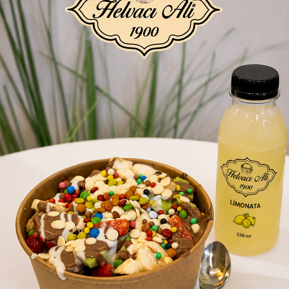 Klasik Kovada Waffle (Küçük Boy) + Ev Yapımı Limonata