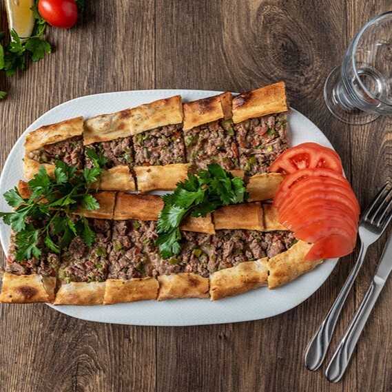 Kuşbaşılı Pide