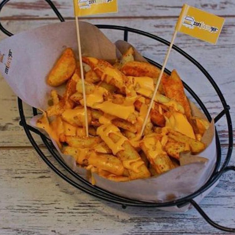 Cheddar Soslu Patates Kızartması