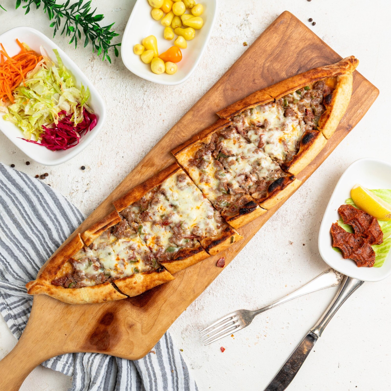 Kuşbaşı Kaşarlı Pide