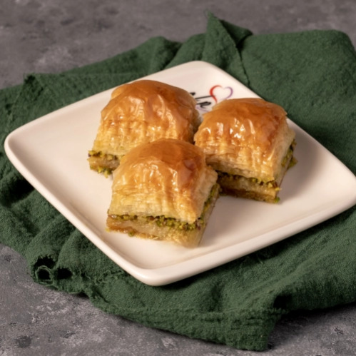 Tereyağlı Fıstıklı Baklava (1 kg)