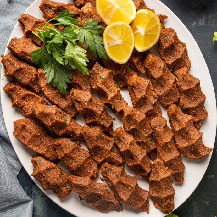 Çiğ Köfte (1 kg.) (Garnitürsüz)