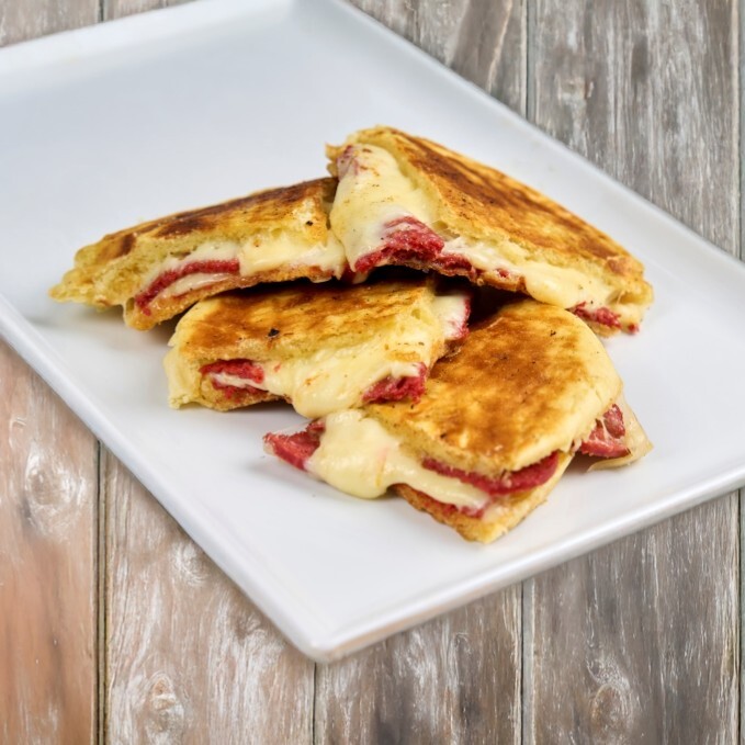 Extra Bol Malzemeli Bazlama Karışık Tost