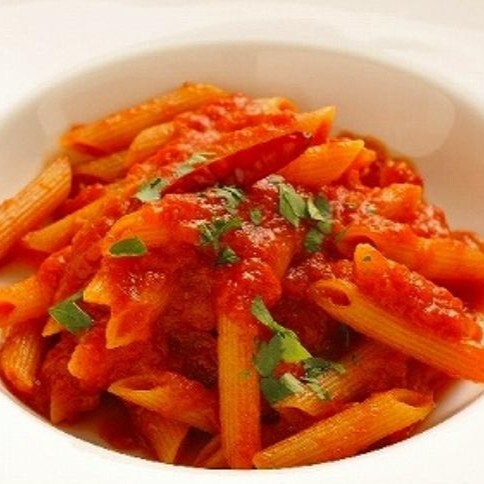 Sriracha Makarna