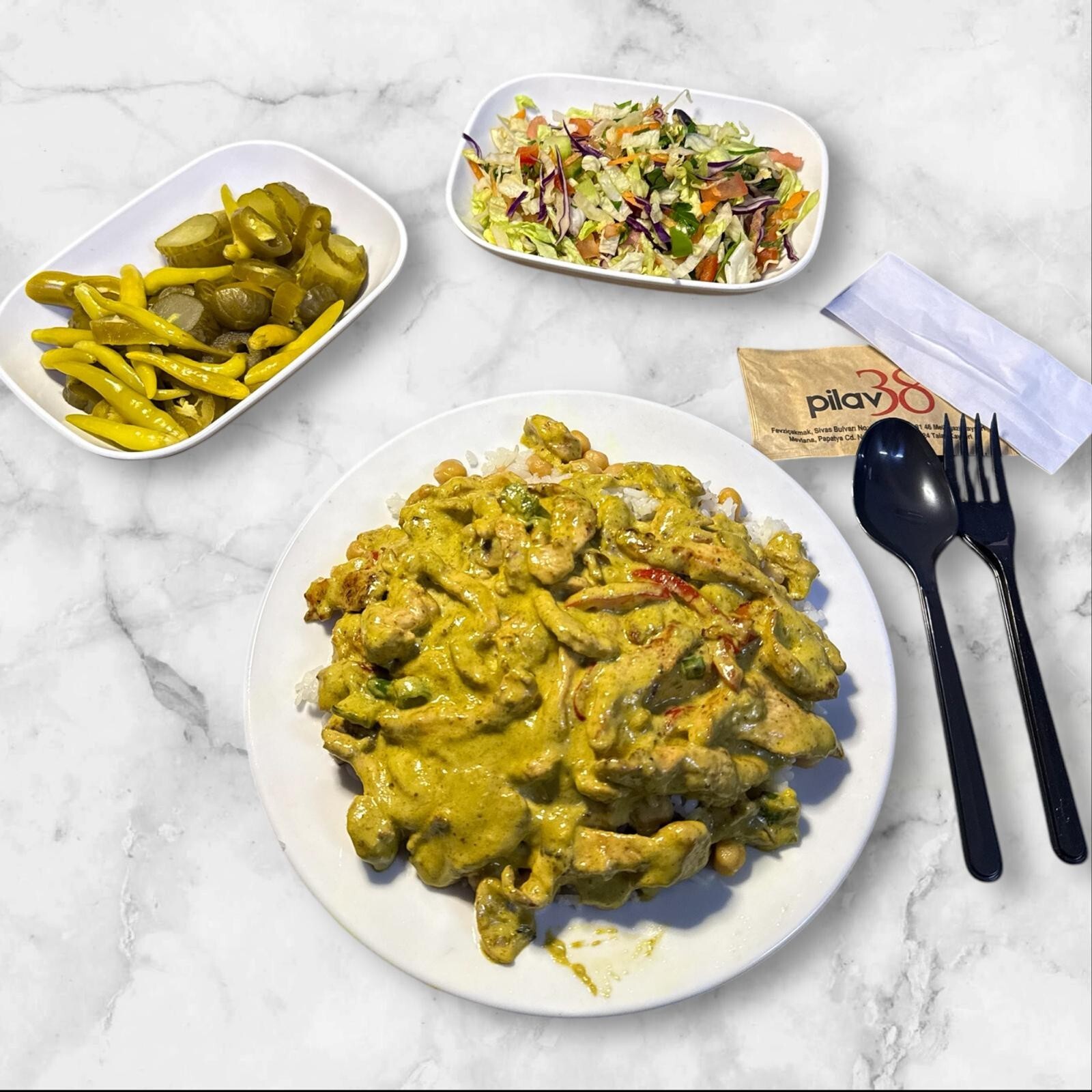 Pesto Soslu Tavuk Pilav