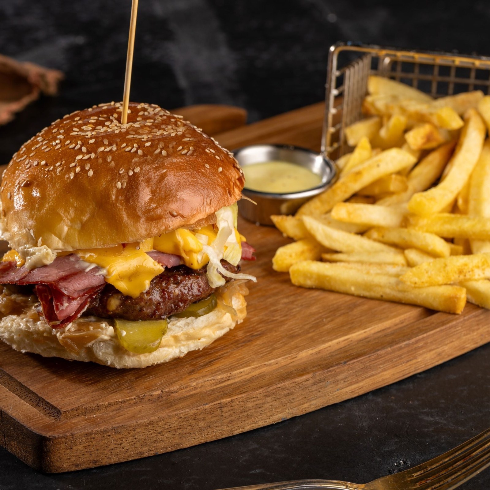 Trüf Mayonezli Burger Menü