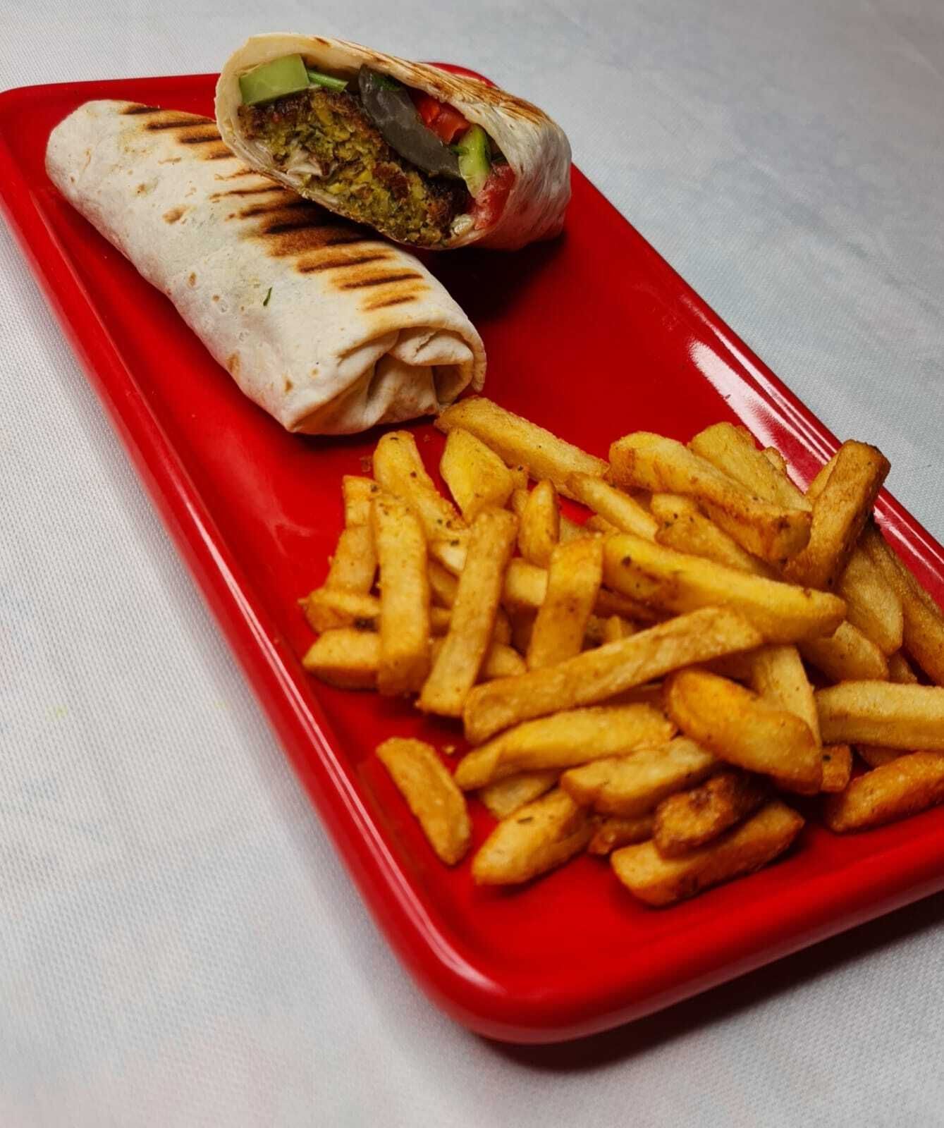 Humuslu Falafel Wrap
