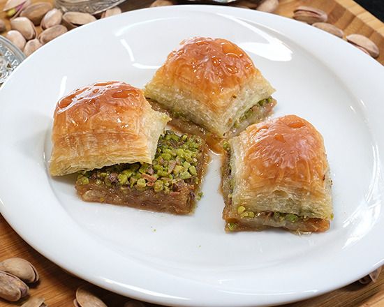 Fıstıklı Kare Baklava (1 kg)