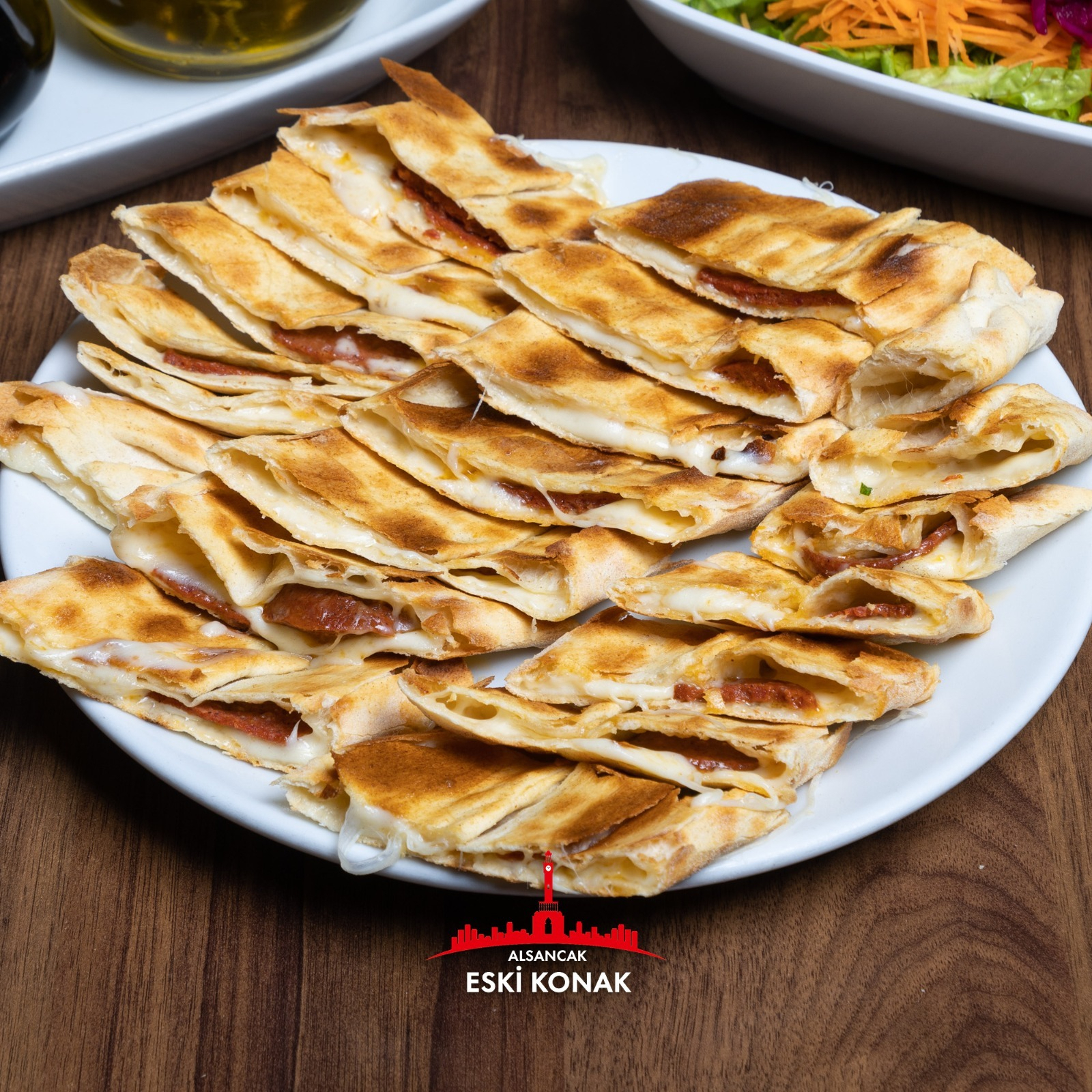 Pastırmalı Kaşarlı Pide